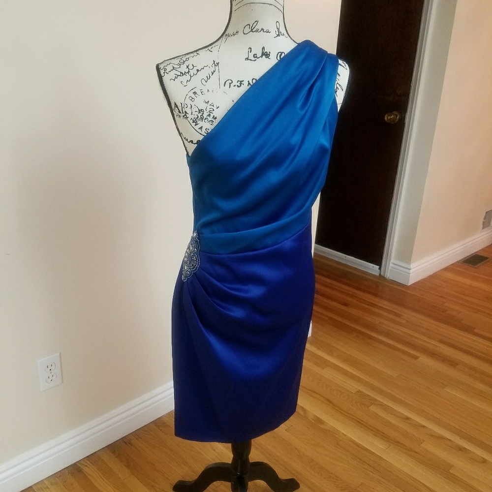 Short dress